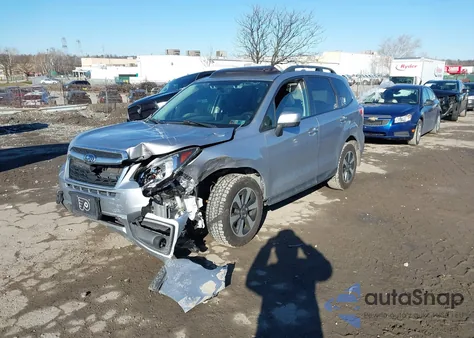 2017 Subaru Forester 2.5I Premium z USA, uszkodzony, nr VIN JF2SJAGCXHH555662